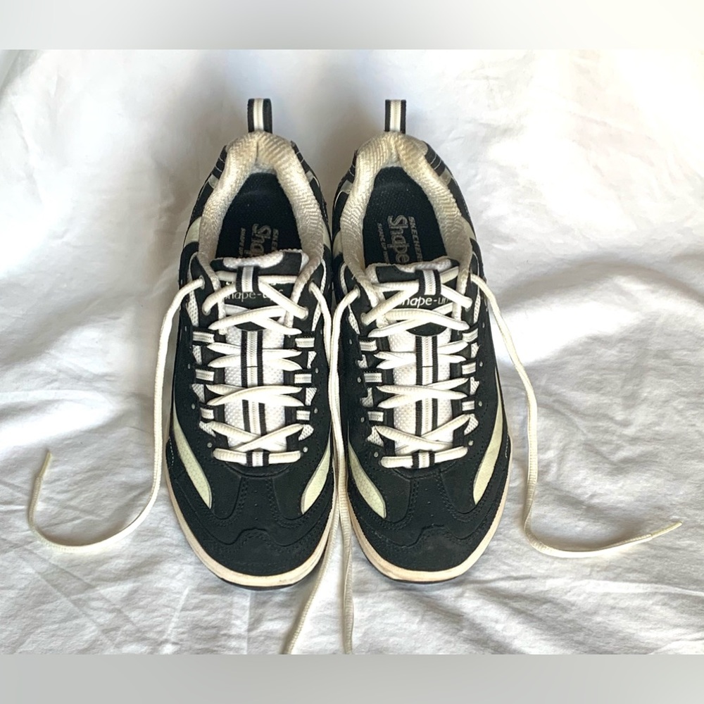 SKECHERS SHAPE-UPS